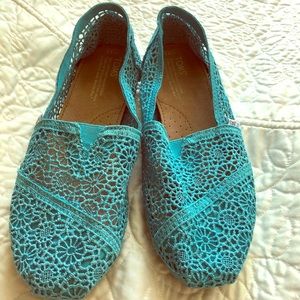 TOMS Shoes Size 9.5 Blue Lace